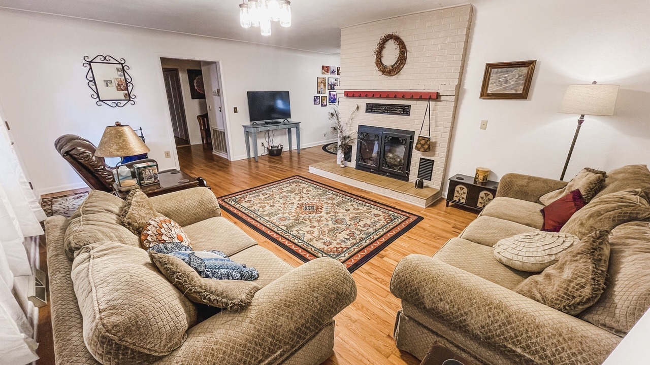 Photo of Livingroom in Flippin