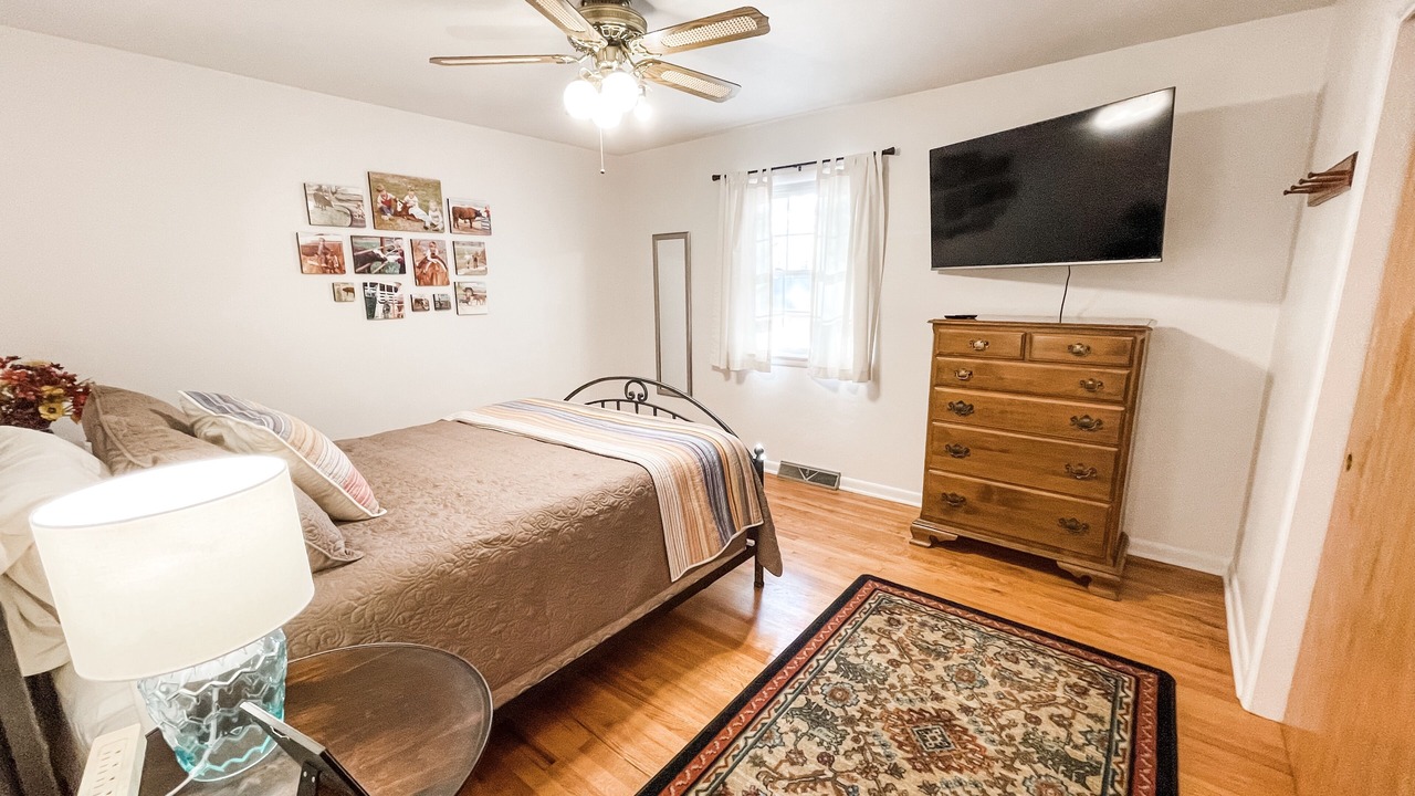 Photo of Bedroom in Flippin