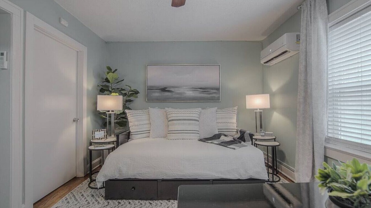 Photo of Bedroom in Country Club Plaza Area