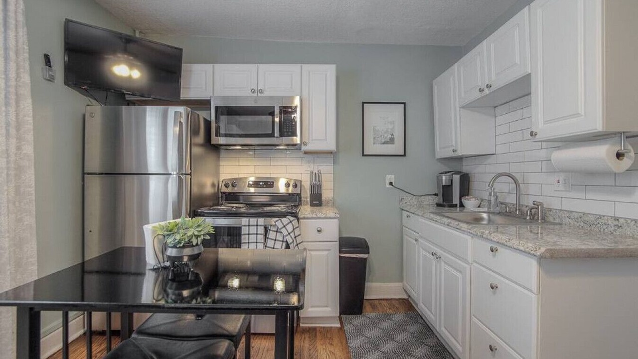 Photo of Kitchen in Country Club Plaza Area