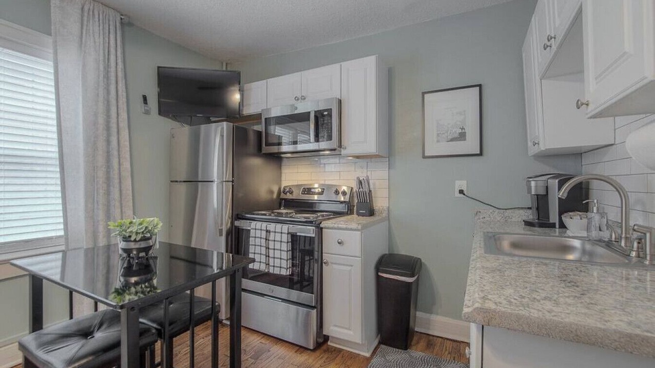 Photo of Kitchen in Country Club Plaza Area