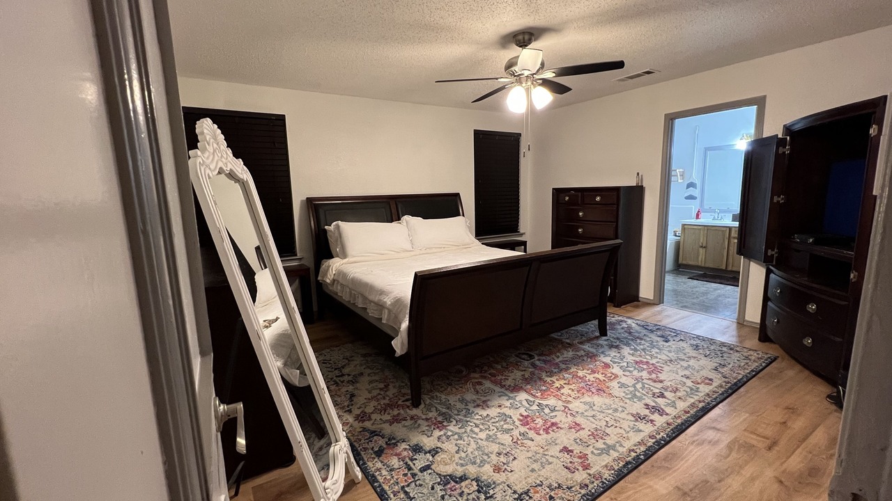 Photo of Bedroom in Glenn Heights