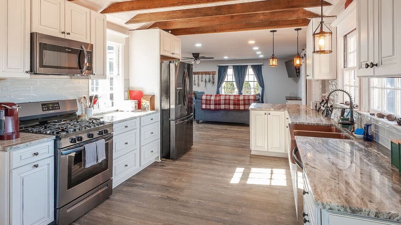 Photo of Kitchen in Central