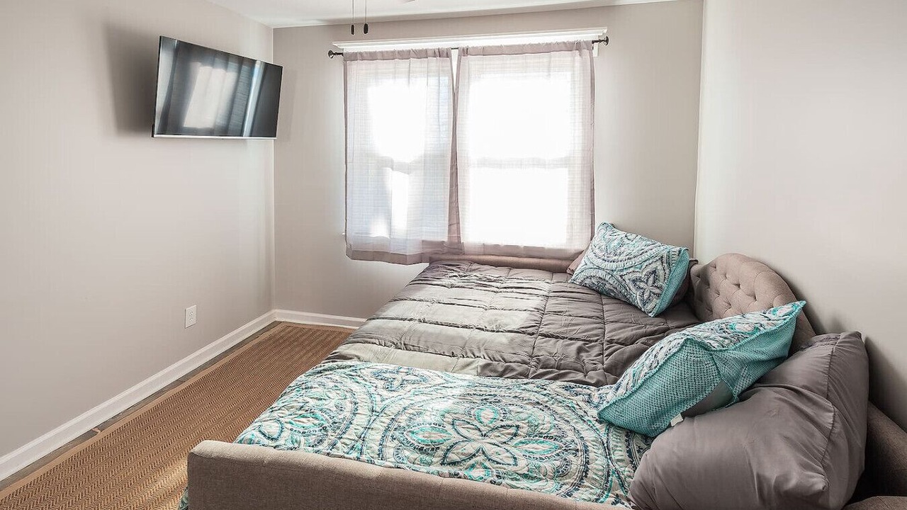 Photo of Bedroom in Central