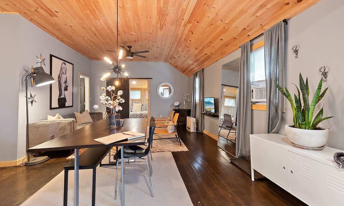 Photo of Bedroom in Pocono Pines