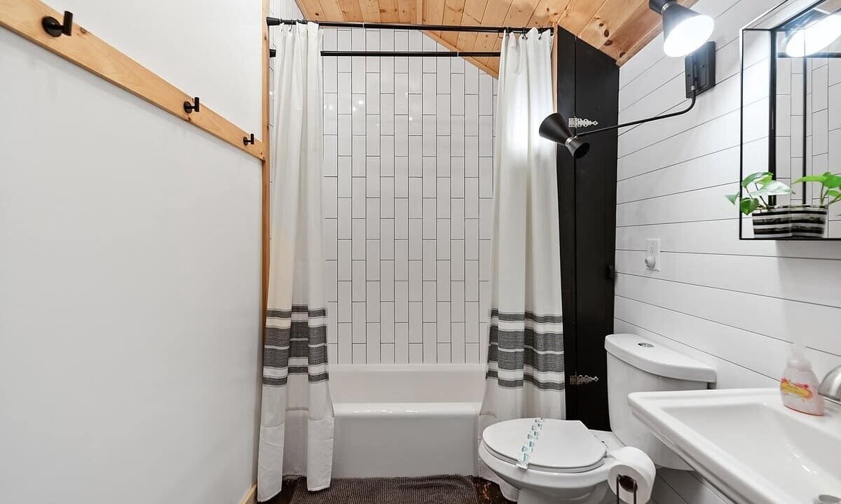 Photo of Others in Pocono Pines