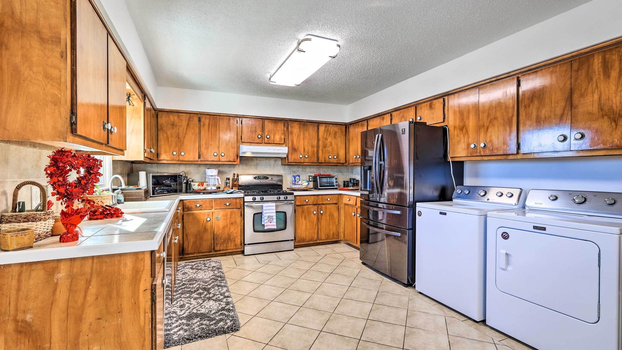 Photo of Others in Howard