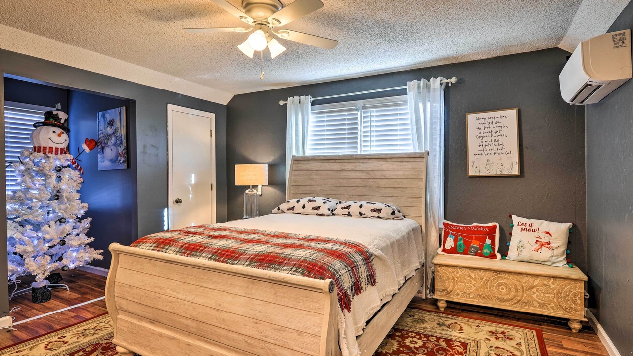 Photo of Others in Howard