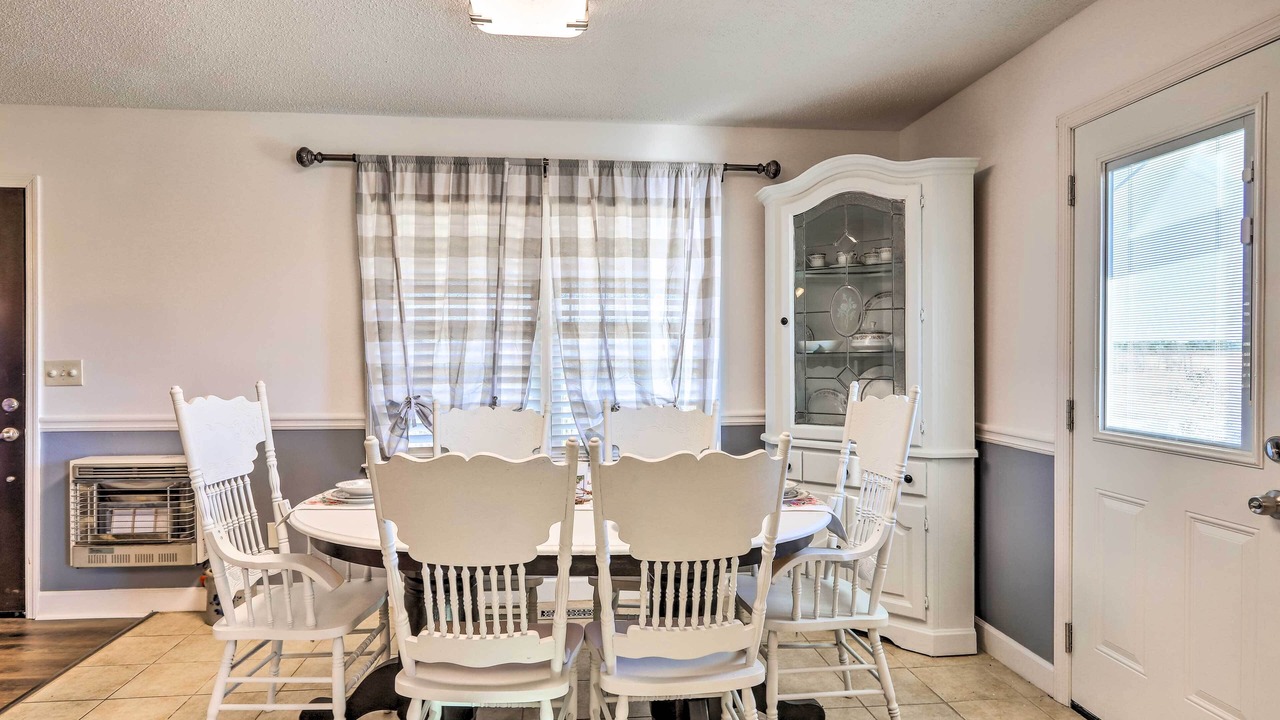 Photo of Others in Howard