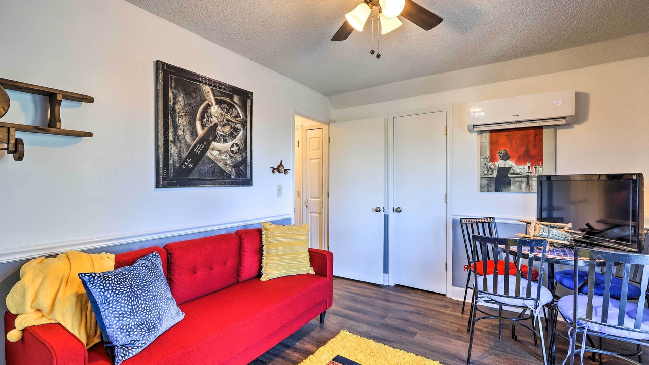 Photo of Livingroom in Howard