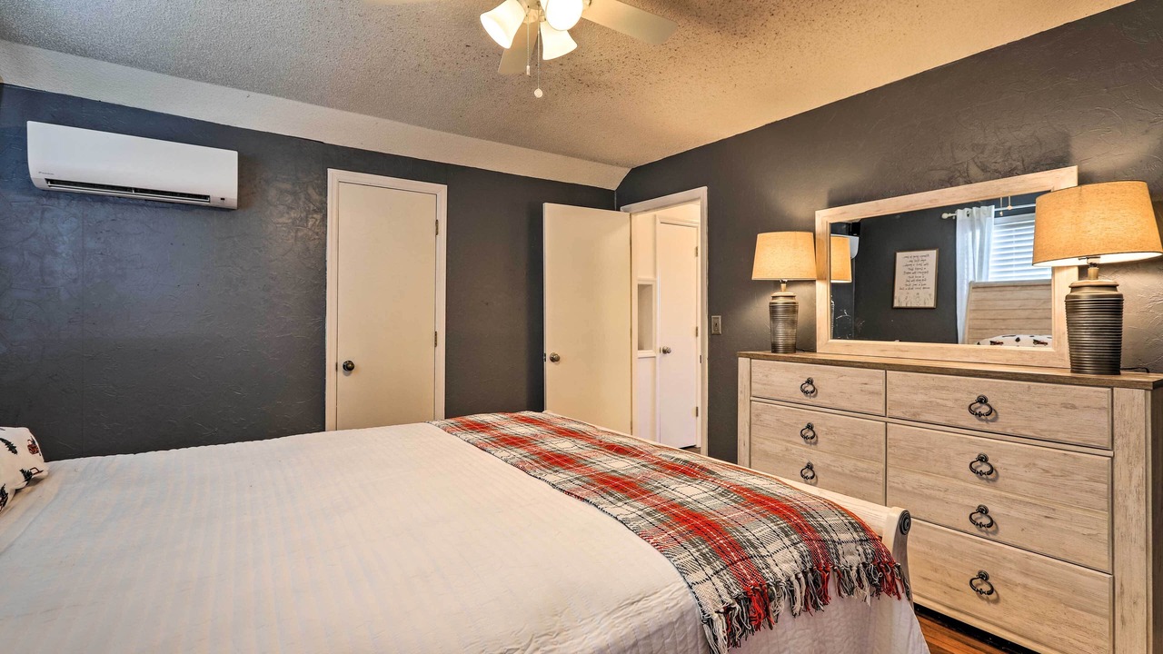 Photo of Bedroom in Howard