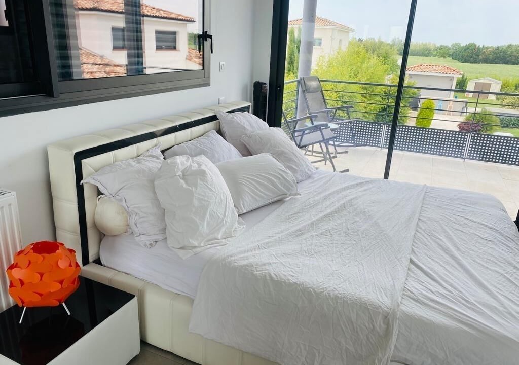 Photo of Bedroom in Longages