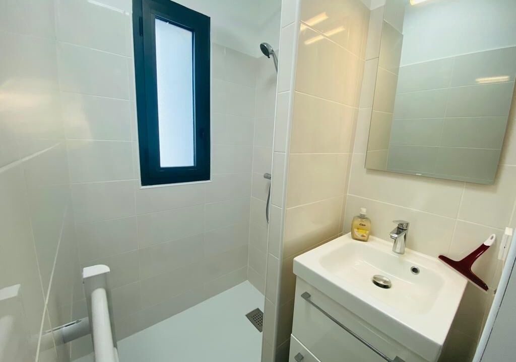 Photo of Bathroom in Longages