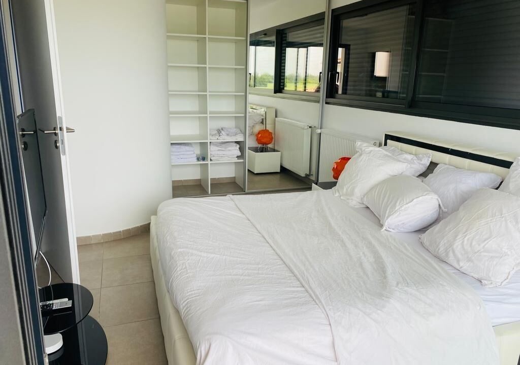 Photo of Bedroom in Longages