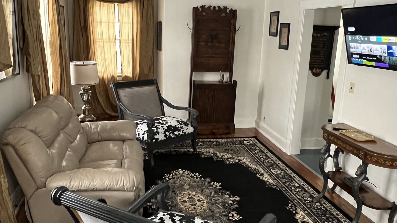 Photo of Livingroom in Davenport
