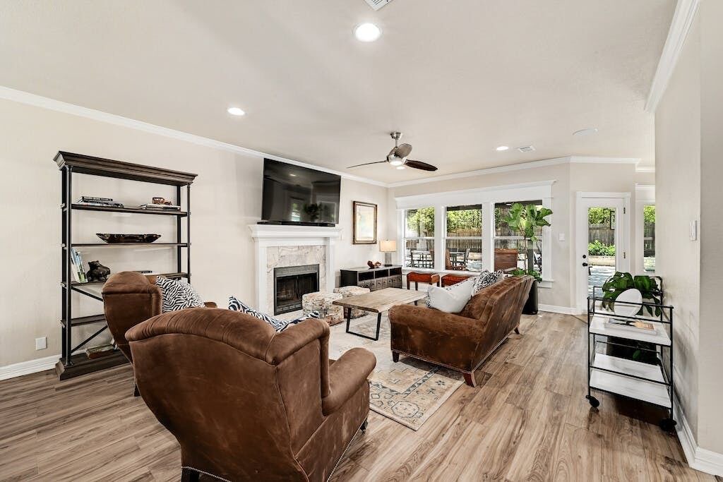 Photo of Livingroom in Seven Oaks