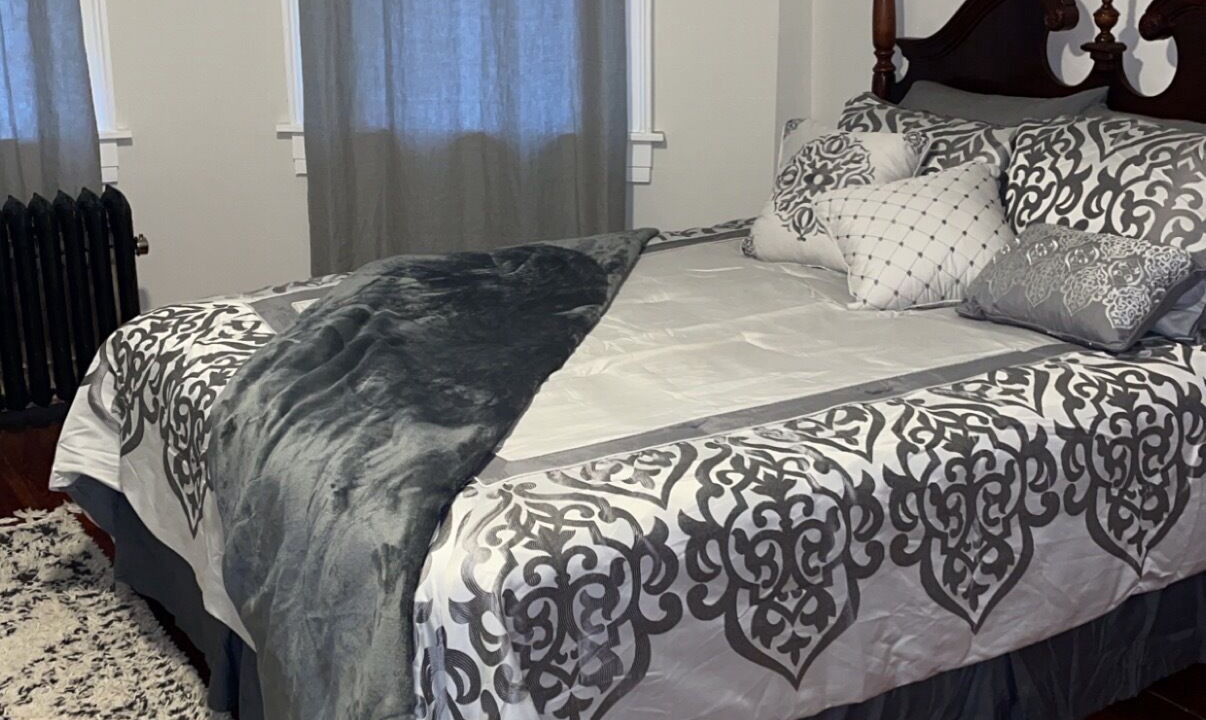 Photo of Bedroom in Oyster Bay