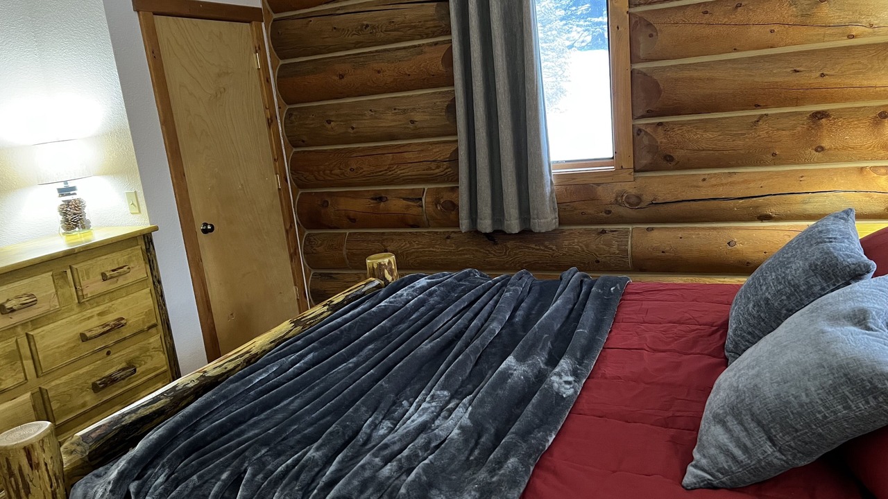 Photo of Bedroom in Gallatin Gateway