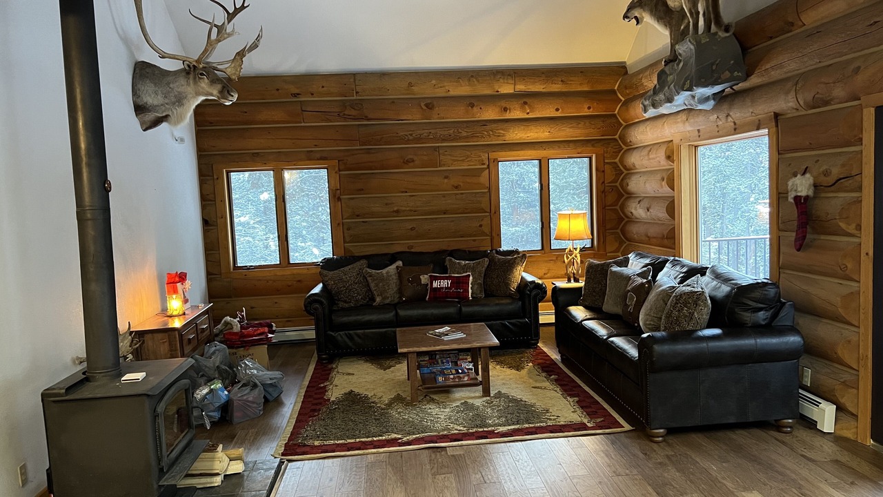 Photo of Livingroom in Gallatin Gateway