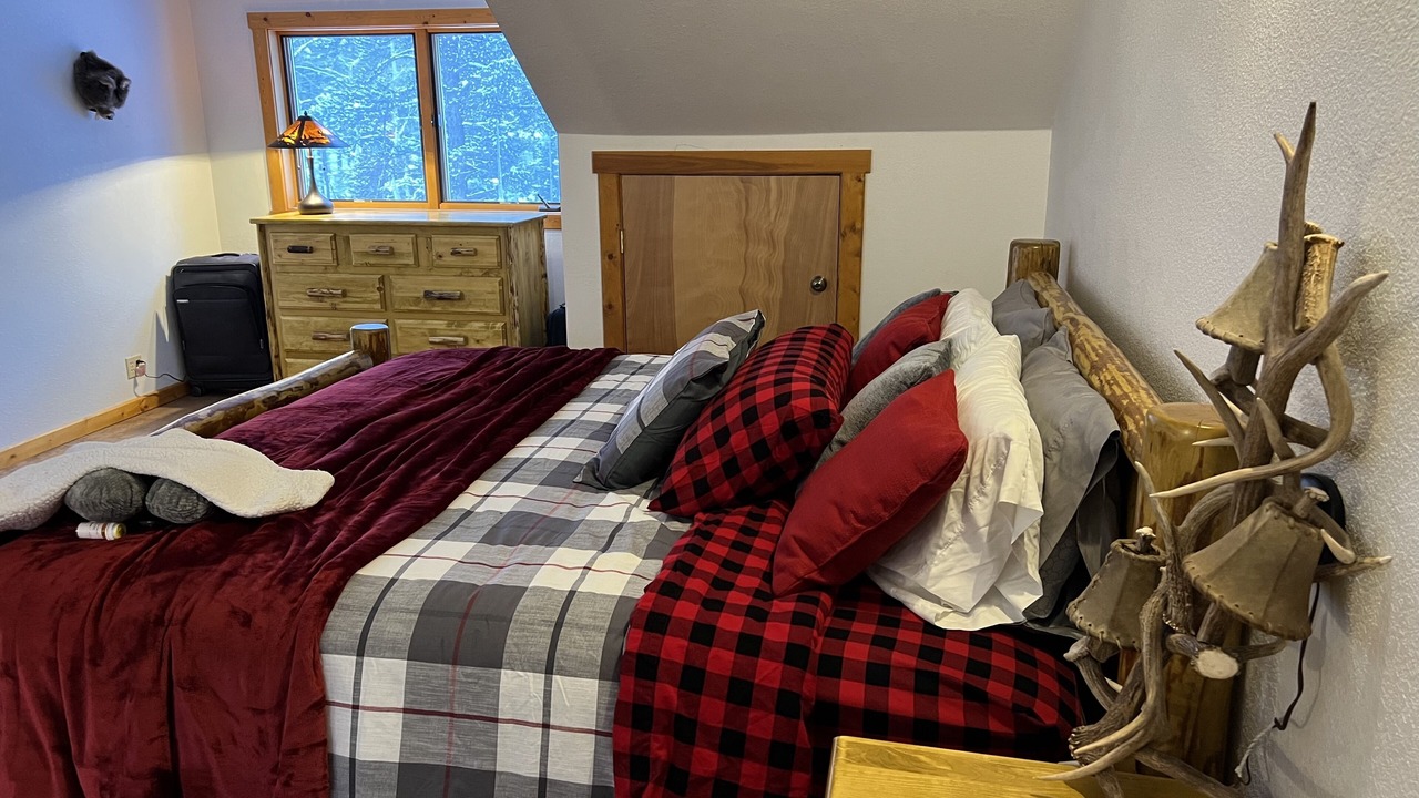 Photo of Bedroom in Gallatin Gateway