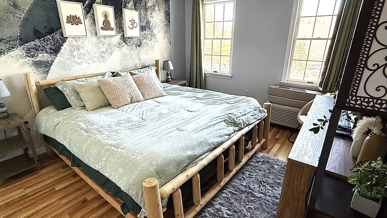 Photo of Bedroom in Hancock