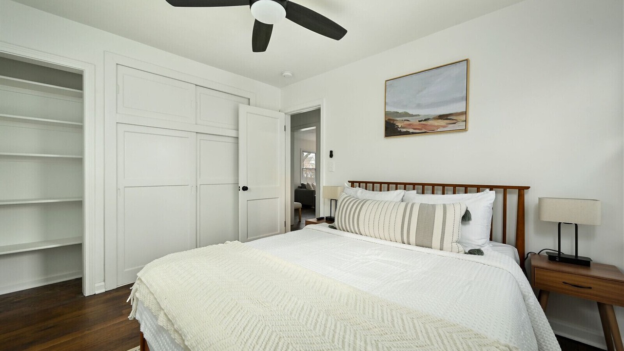 Photo of Bedroom in Prairie Village