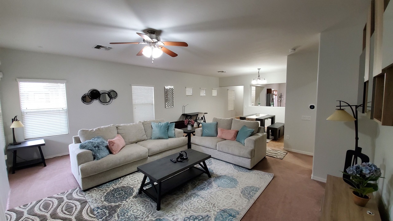Photo of Livingroom in Continental Ranch