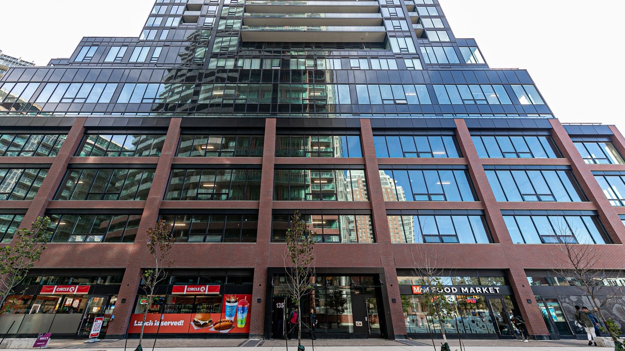 Photo of Outdoor in King West Village