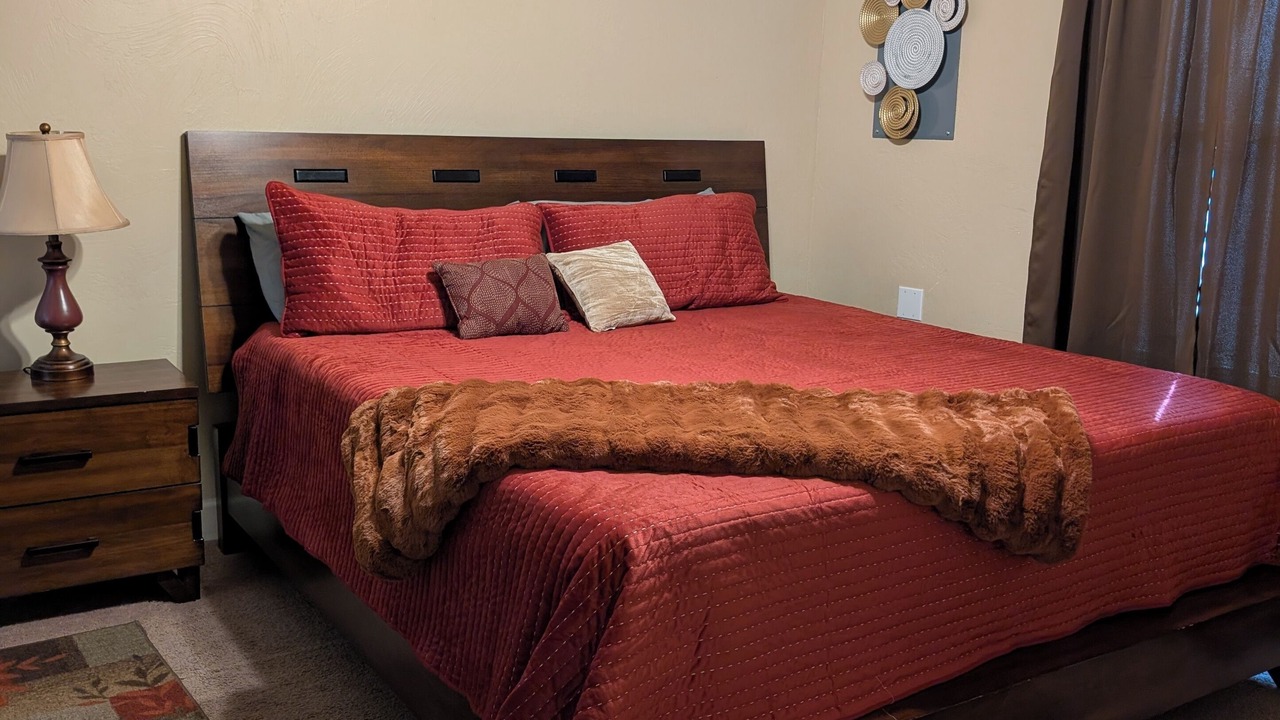 Photo of Bedroom in Roswell