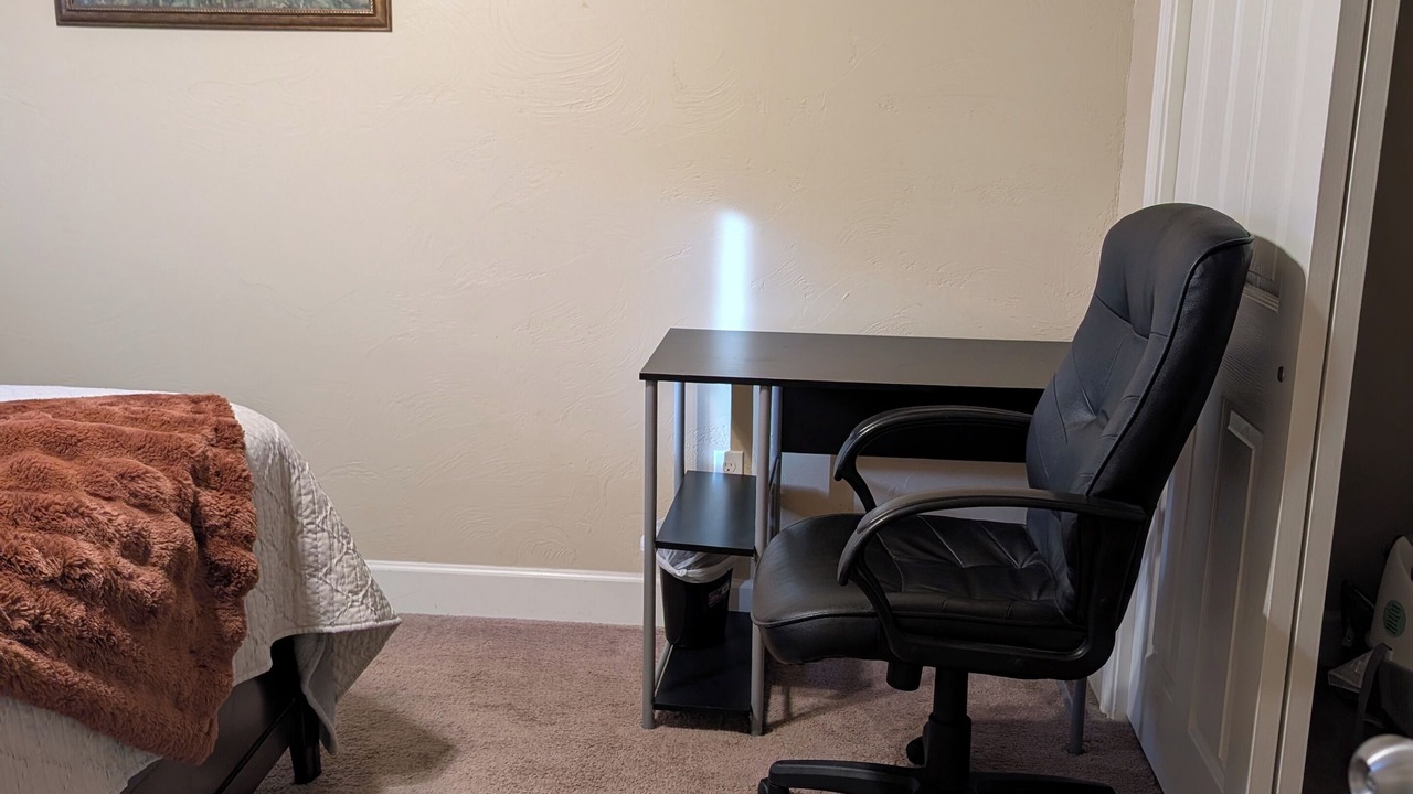 Photo of Bedroom in Roswell