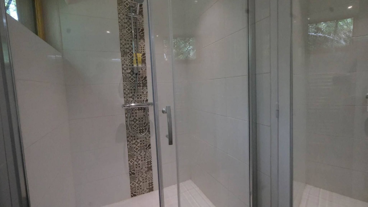 Photo of Bathroom in Castelnau-de-Levis