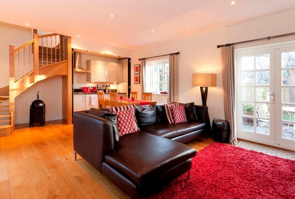 Photo of Livingroom in Castle Donington