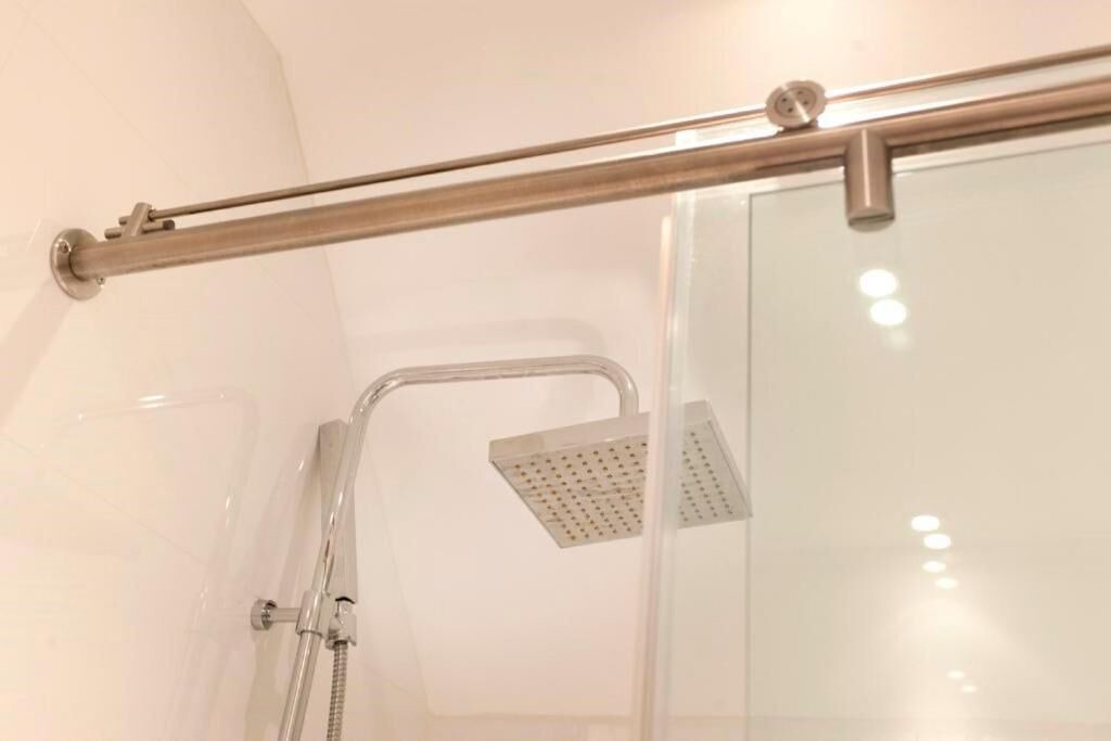 Photo of Bathroom in Castle Donington