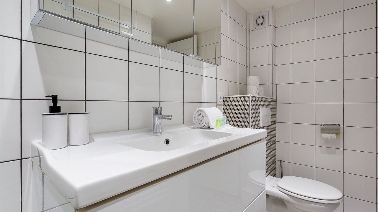 Photo of Bathroom in Carnot - Gailleton