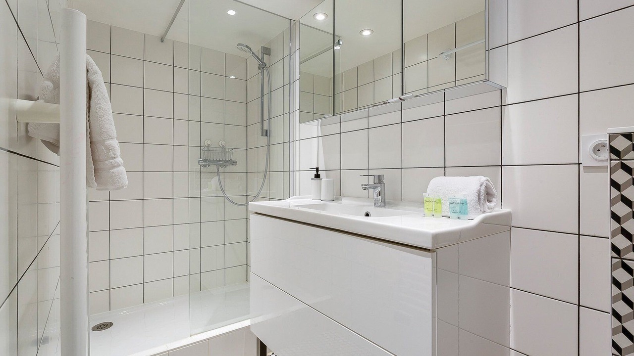 Photo of Bathroom in Carnot - Gailleton