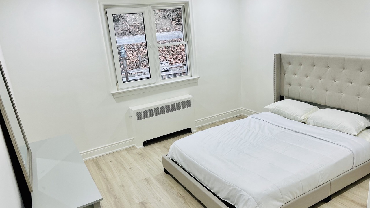 Photo of Bedroom in Midtown Toronto
