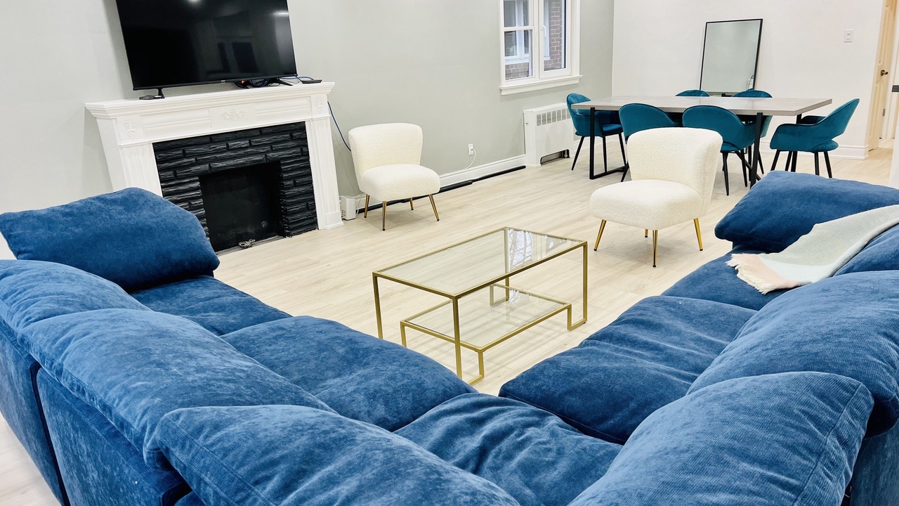 Photo of Livingroom in Midtown Toronto