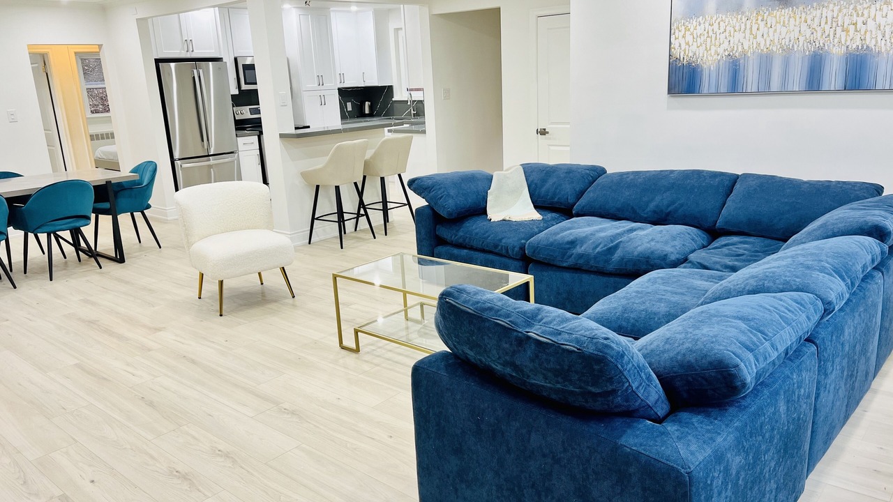 Photo of Livingroom in Midtown Toronto