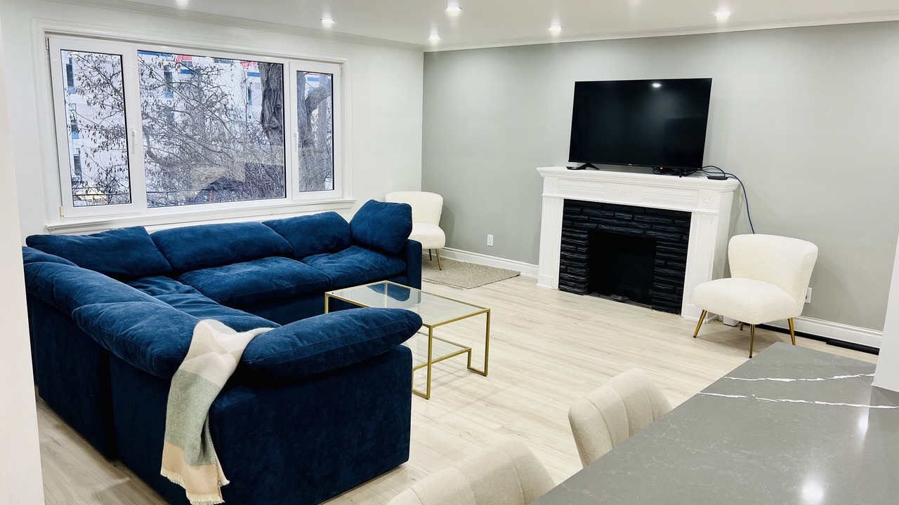 Photo of Livingroom in Midtown Toronto
