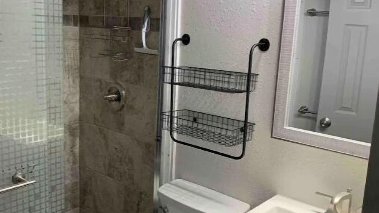 Photo of Bathroom in Thackerville