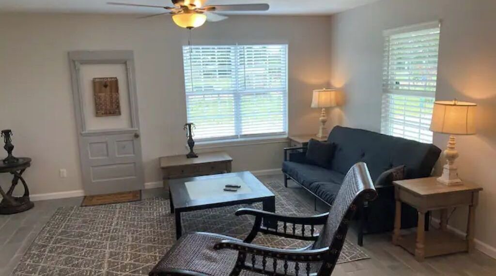 Photo of Livingroom in Thackerville