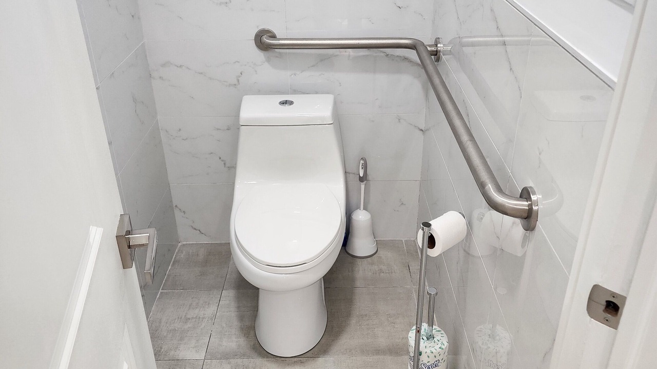 Photo of Bathroom in Ederville