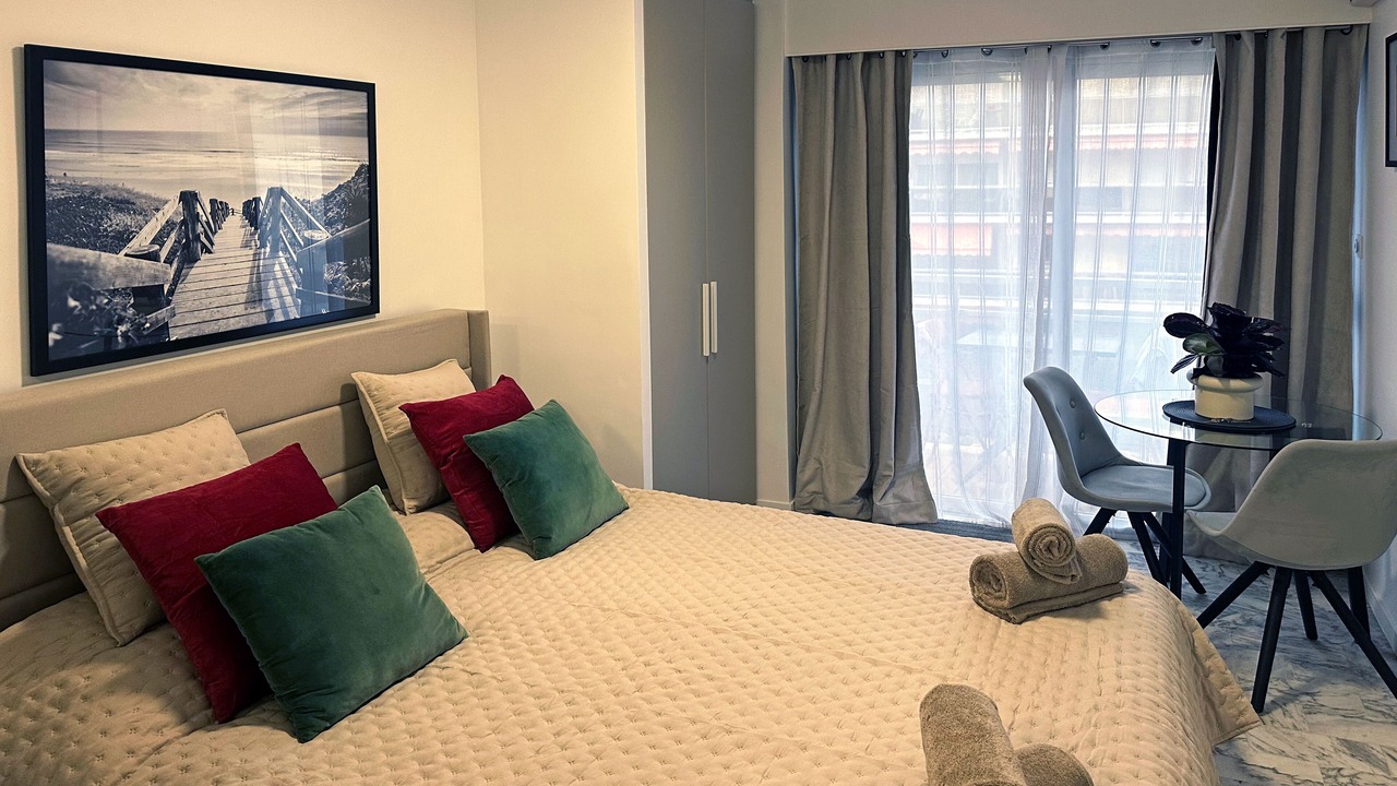 Photo of Bedroom in Les Baumettes