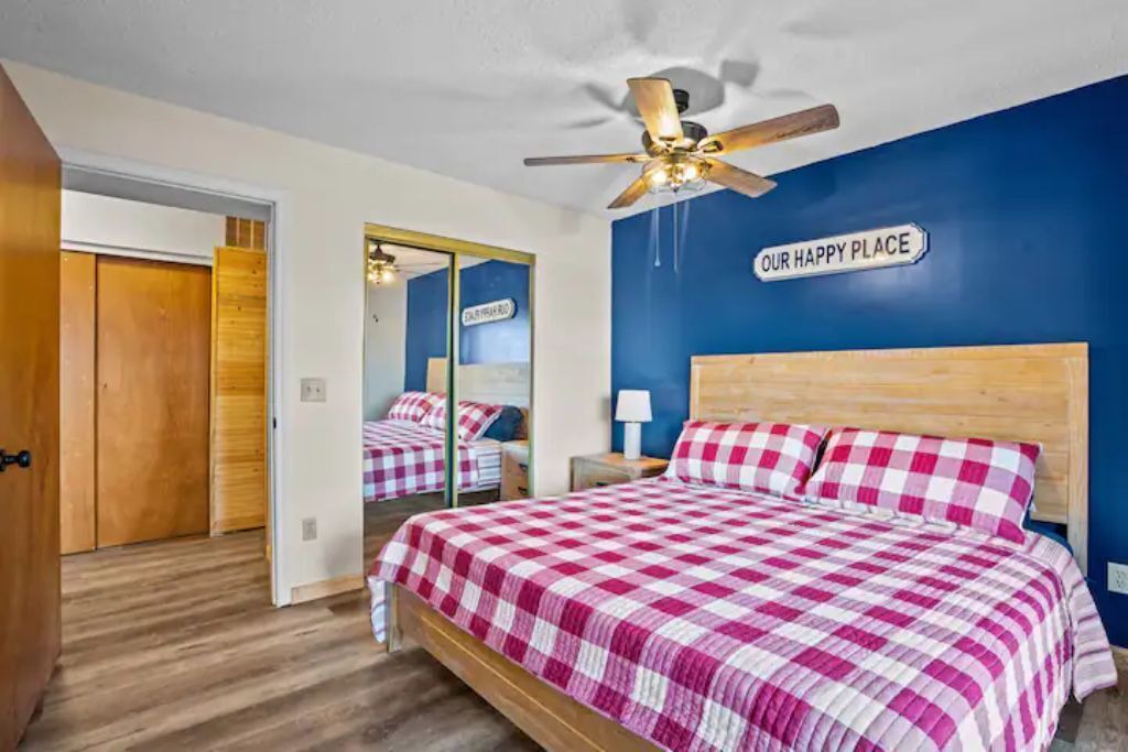 Photo of Bedroom in Seneca