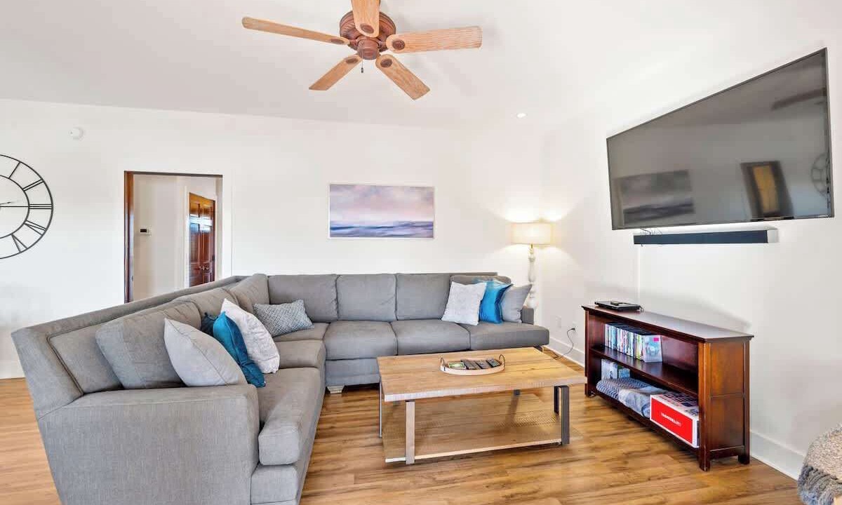 Photo of Livingroom in Eatonton