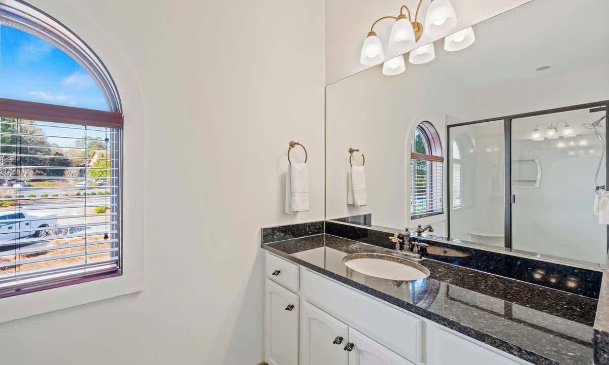 Photo of Bathroom in Eatonton
