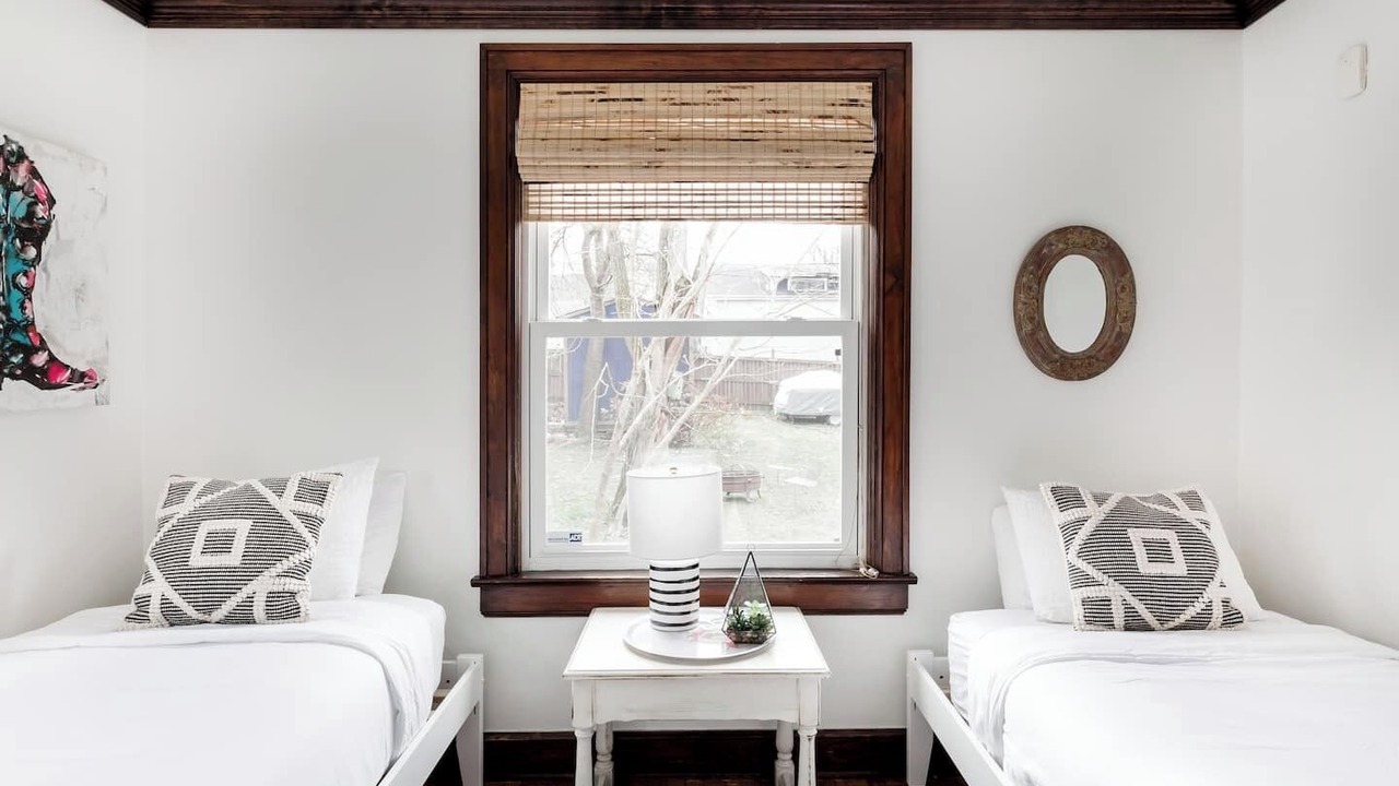 Photo of Bedroom in Lockeland Springs