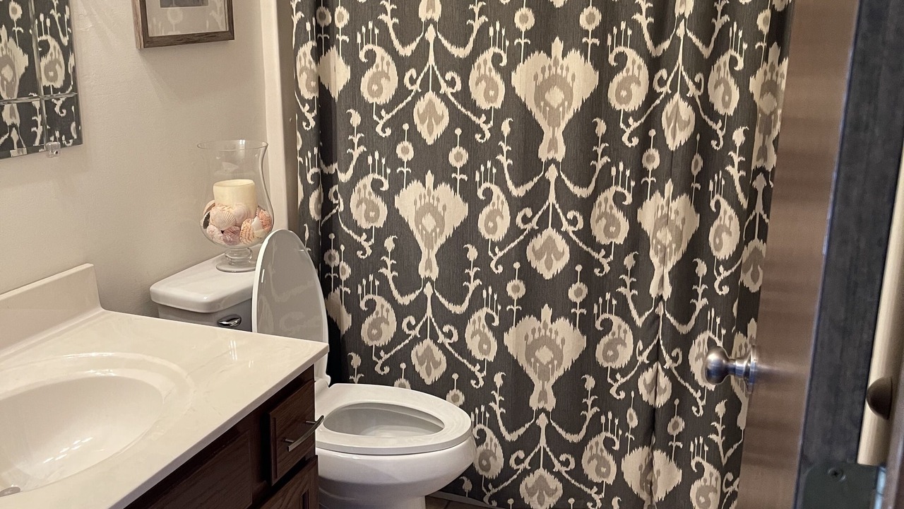 Photo of Bathroom in Sunrise Beach