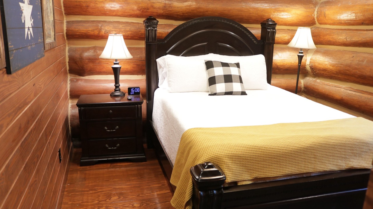 Photo of Bedroom in Conroe