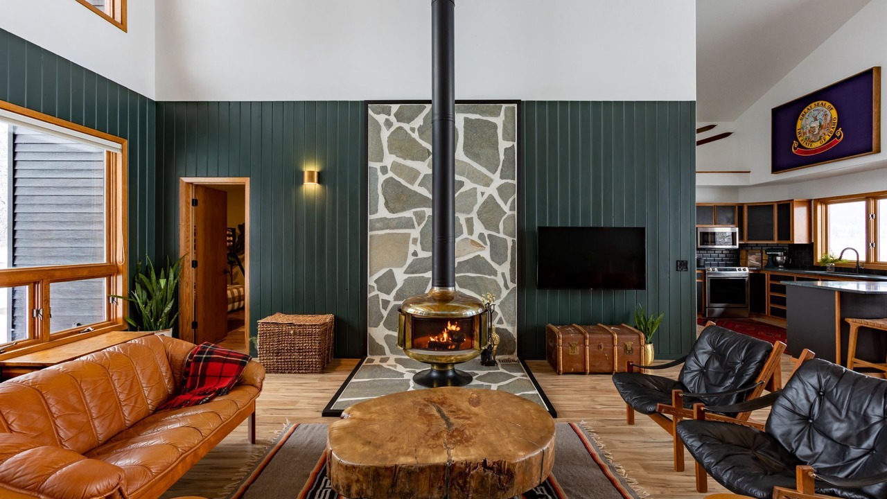 Photo of Livingroom in New Meadows